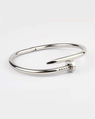 بنگل کارتیه لاو مدل میخی