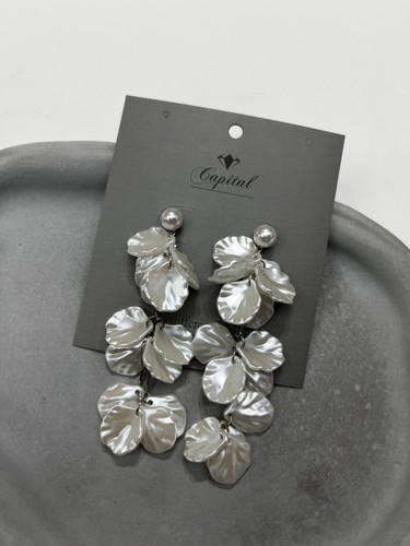 اکسسوری زنانه گوشواره آویز مدل صدفی